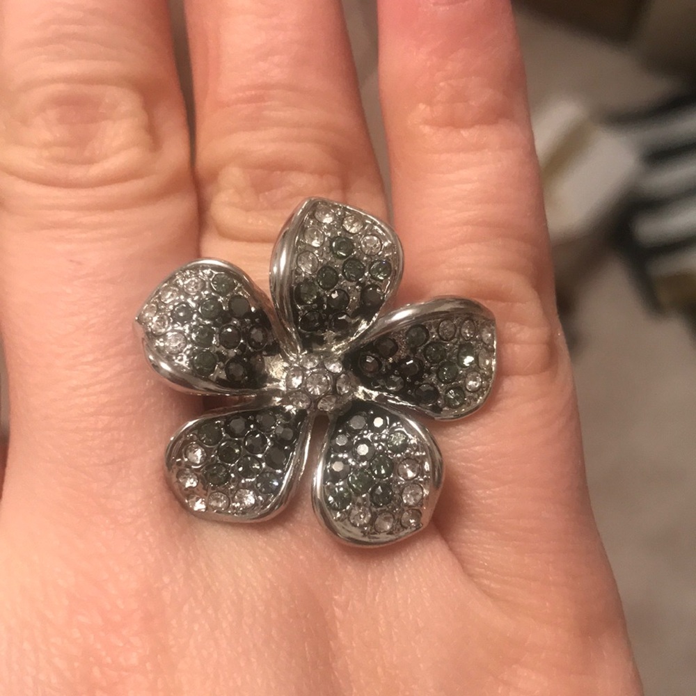 Cocktail ring